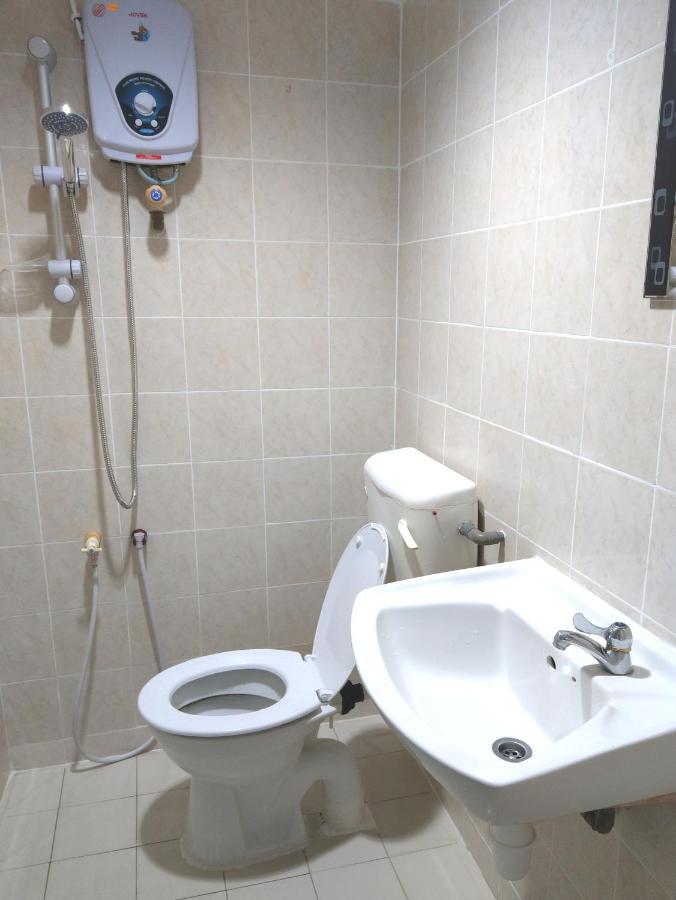 Ene Inn Кота Бару Екстериор снимка